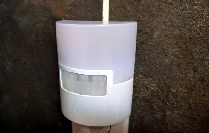 led motion light kitchen