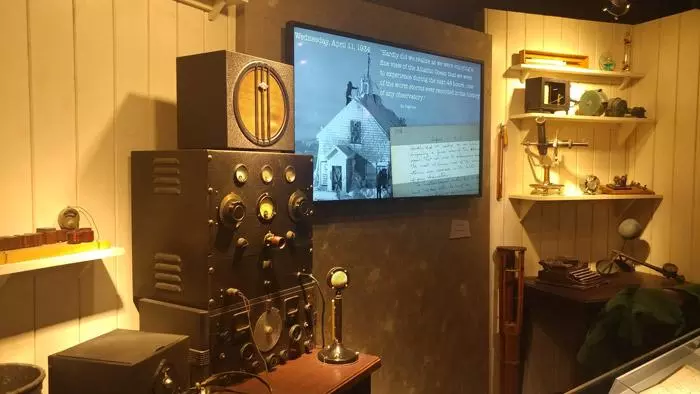 mount washington observatory historic radio room