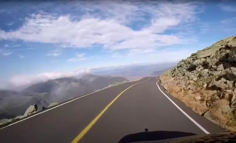 driving mount washington auto road