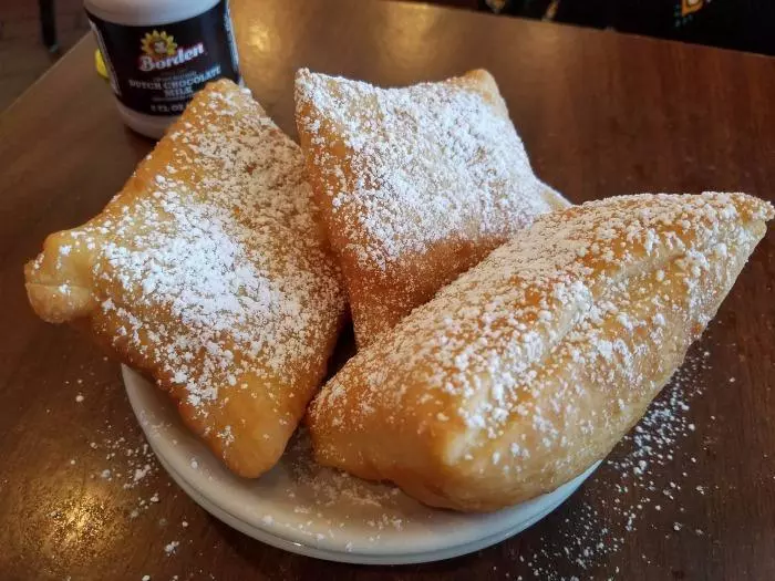 beignets at morning call new orleans
