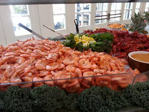 court-of-two-sisters-buffet-shirmp
