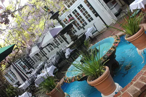 tables-in-courtyard