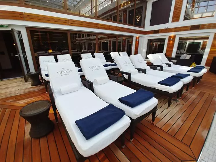 haven pool loungers