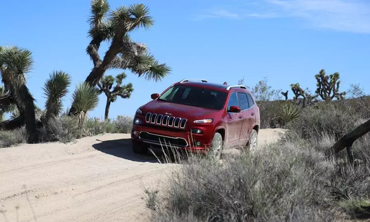 Jeep Cherokee Exploring Off Road Trails in Joshua Tree National park