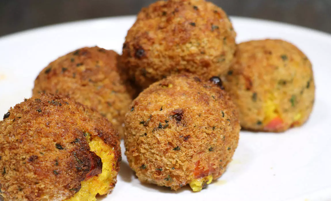 Porto's Bake at Home Review - Arroz Con Pollo Frito