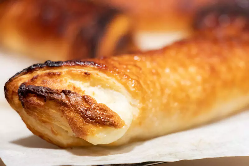 ports cheese roll
