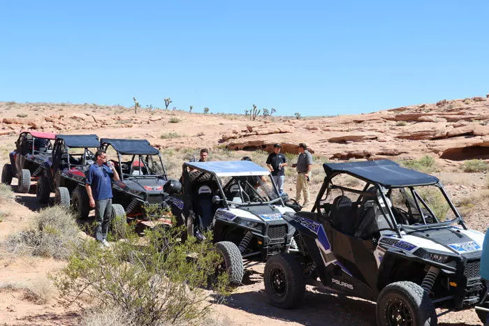 polaris rzr on trail 