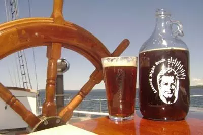 schooner-manitou