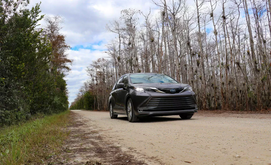 Toyota Sienna Everglade's road trip