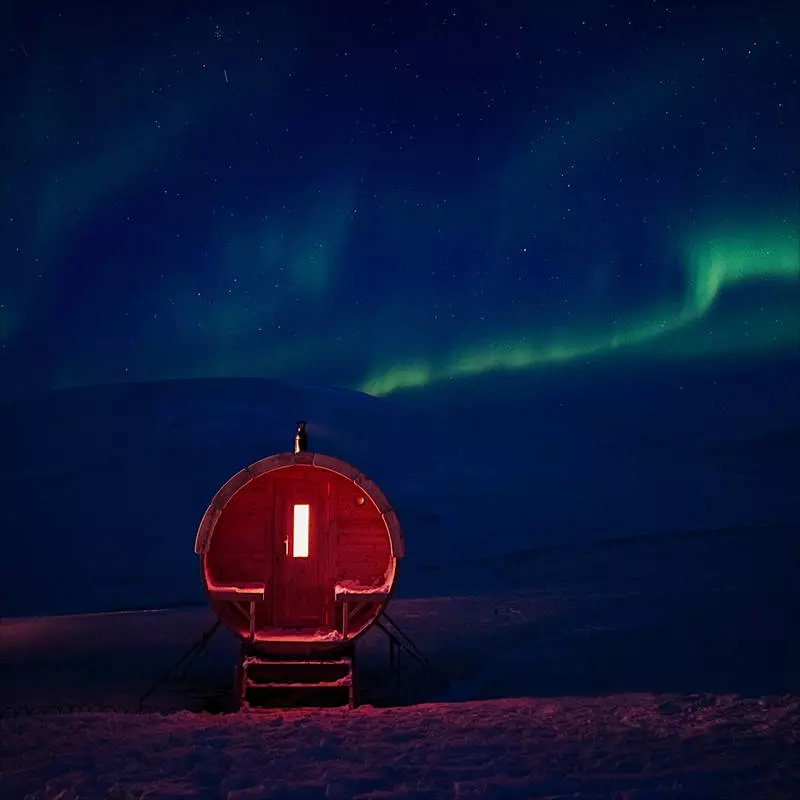hurtigruten svalbard aurora borealis