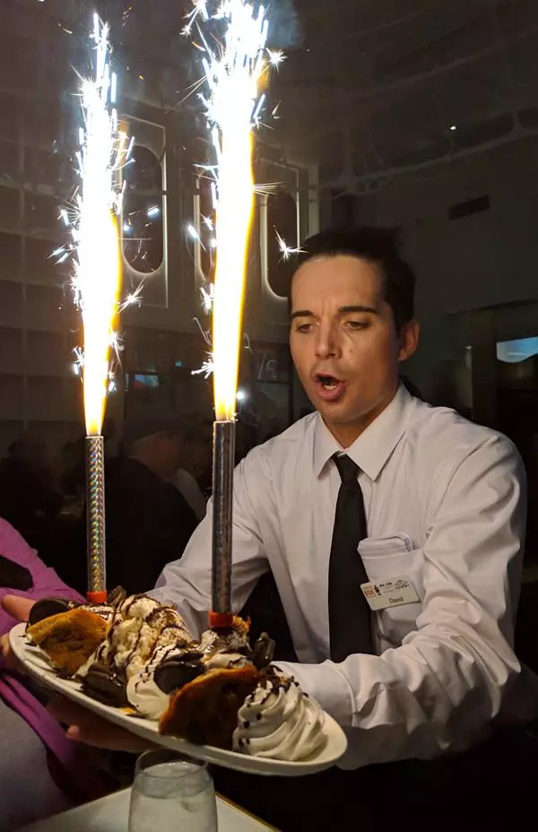 delivering cookie jar sundae sugar factory san diego