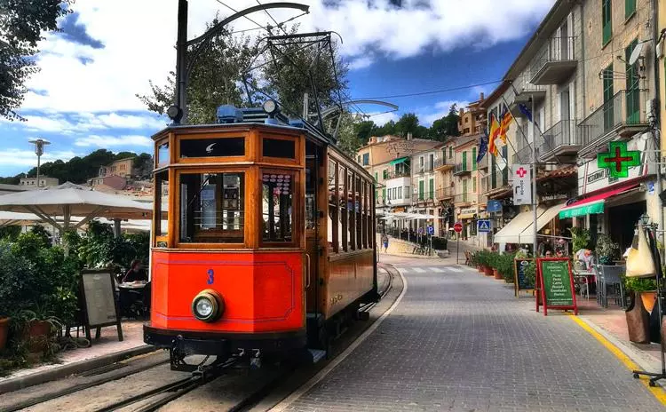 port sollar majorca tram
