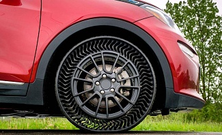 Michelin Uptis Airless Tires
