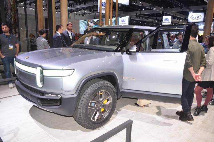 rivian r1t 1