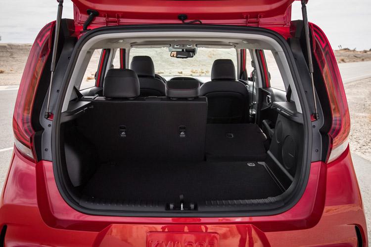 2020 kia soul lx cargo space