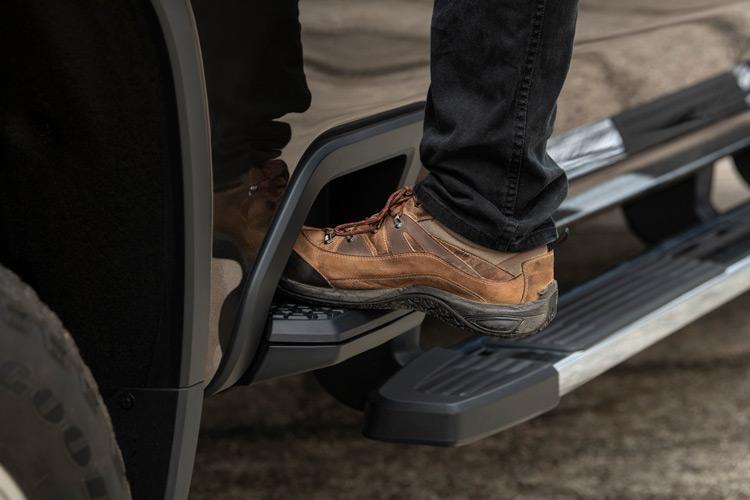side step on 2020 chevrolet silverado 2500hd highcountry