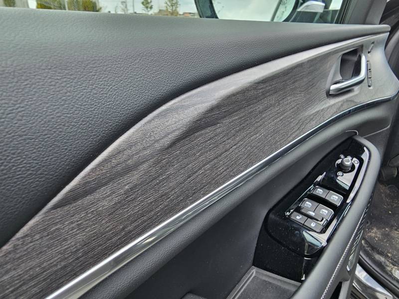 Jeep Grand Cherokee 4xe interior