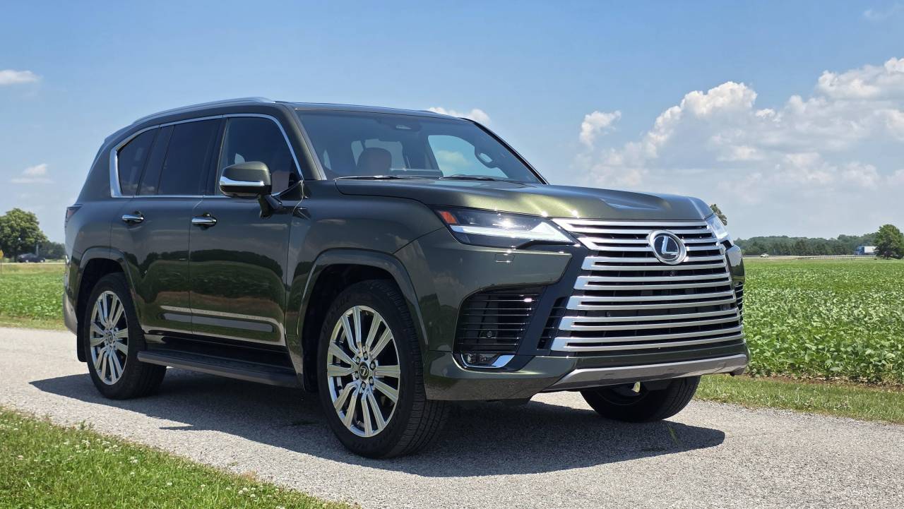 2025 Lexus LX 700h Ultra Luxury Review