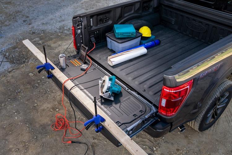 tailgate of all new ford f 150