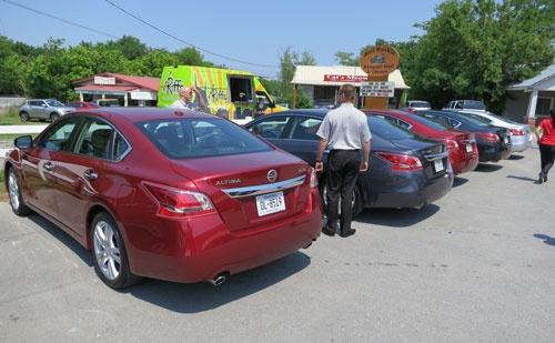 altima-line-up