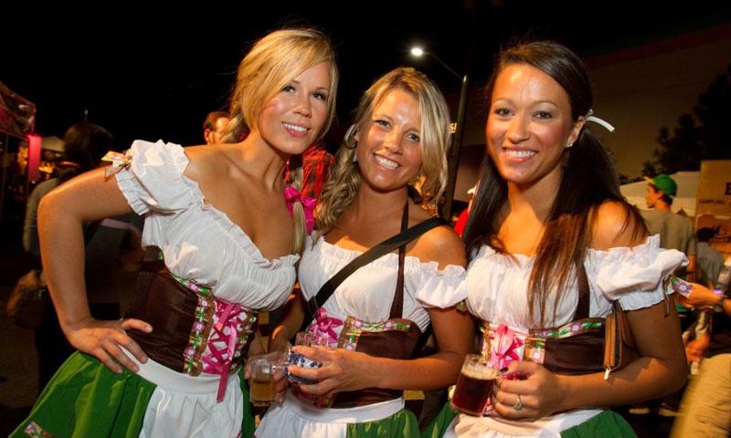oktoberfest-girls