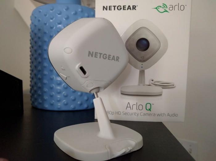 arlo q back