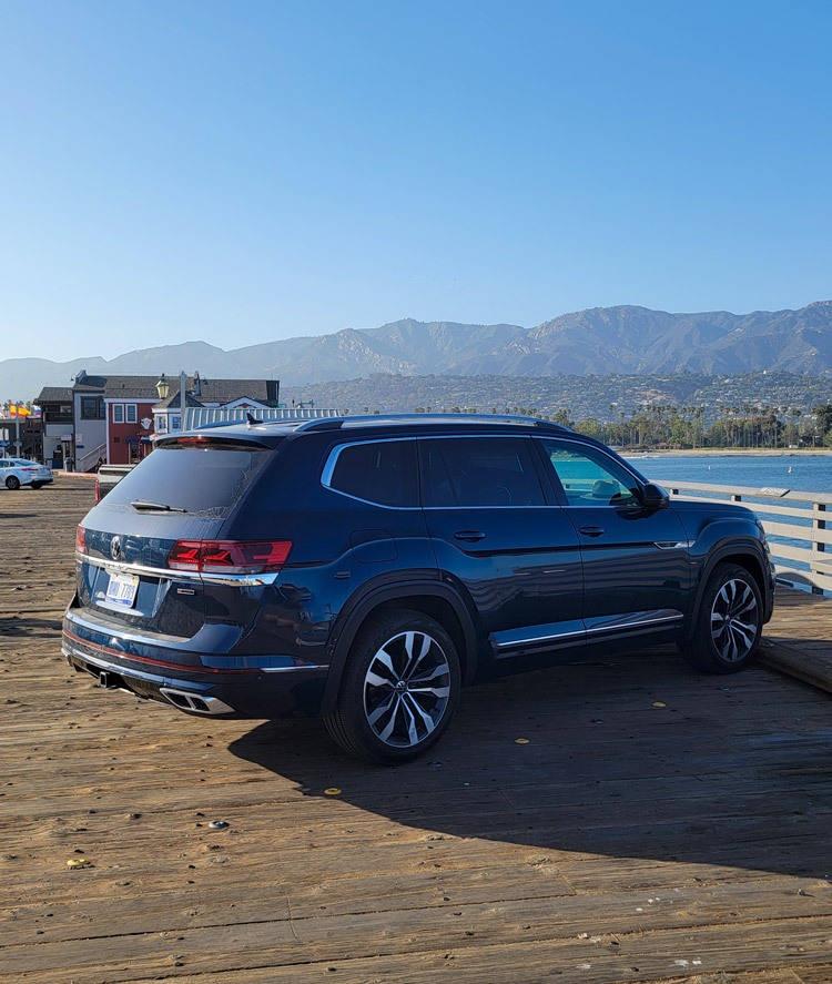 atlas parked on stearns wharf