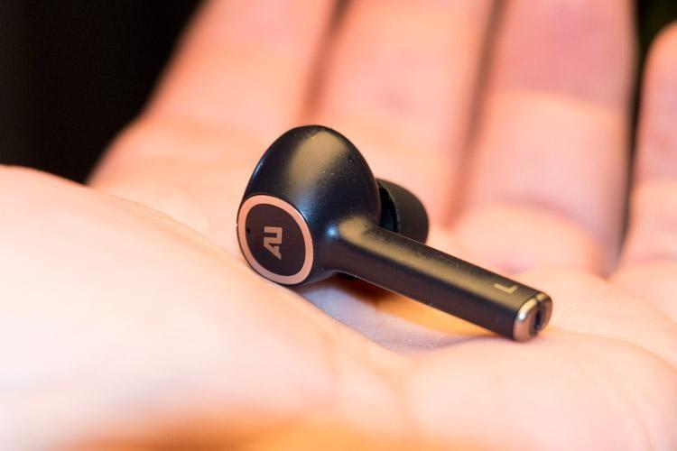au stream earphone
