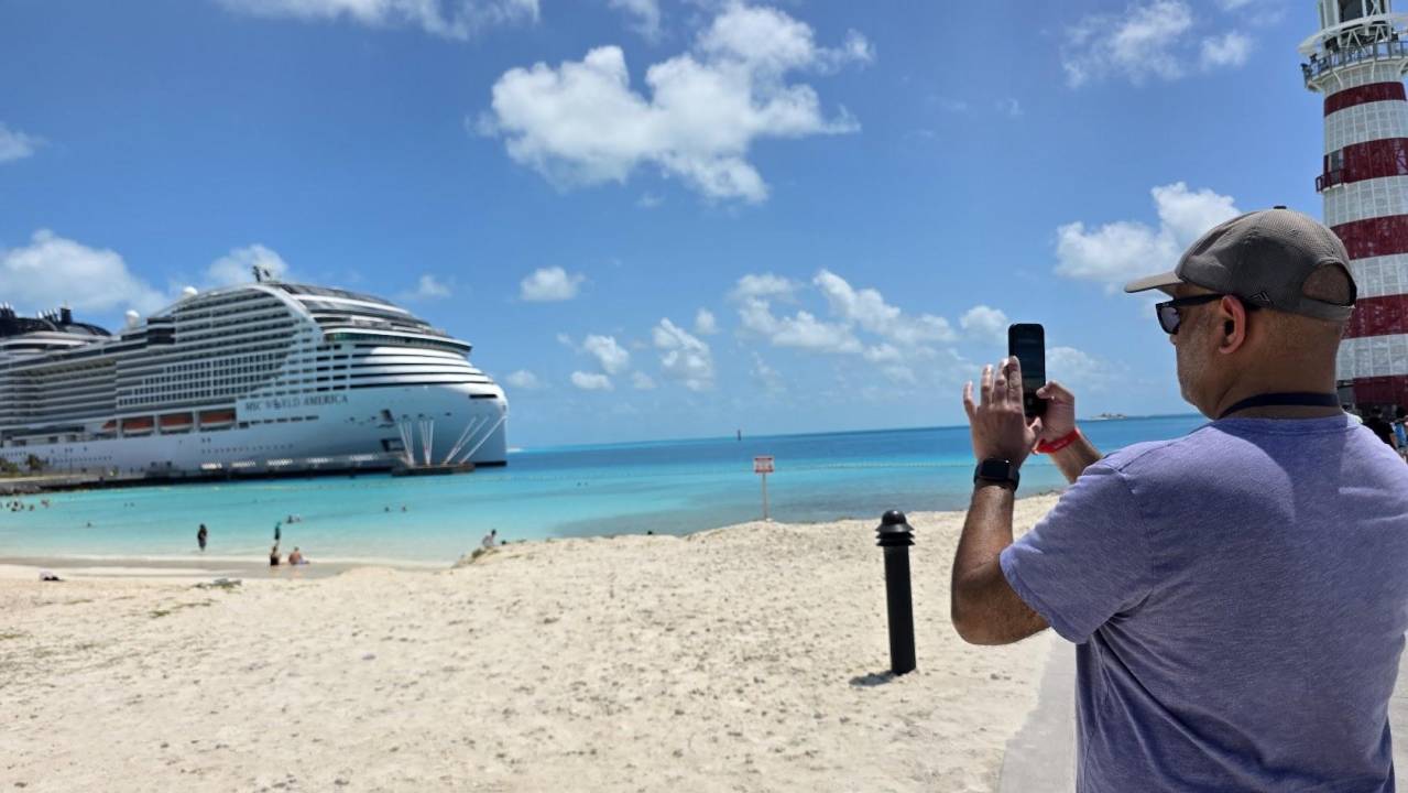 how to avoid overusing ai tools for content on vacation