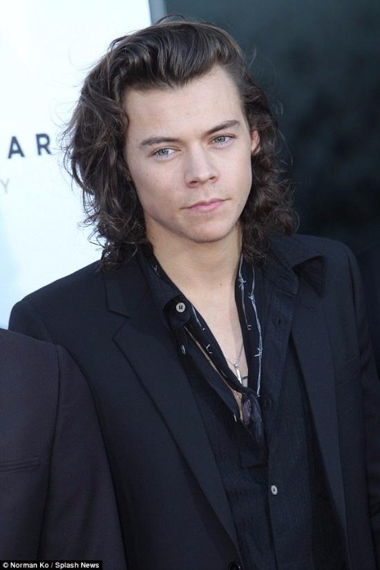 harry styles deep neck