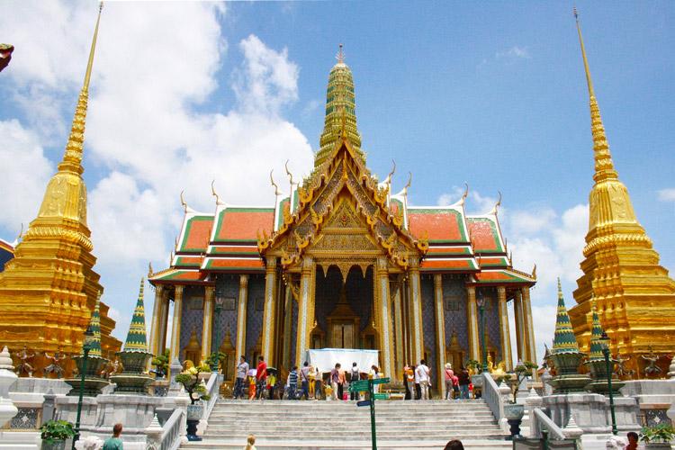 grand palace bangkok thailand