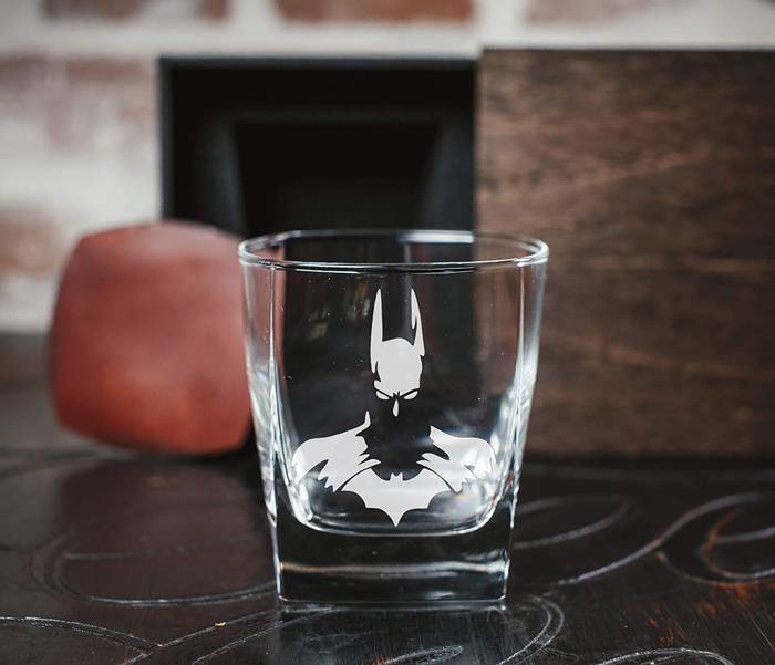 batman whiskey glass a perfect gift for men that love batman and whiskey