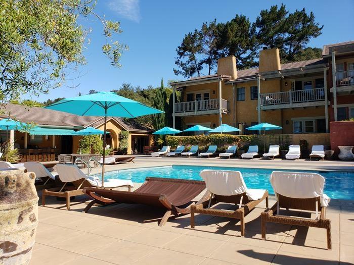 pool deck bernardus lodge