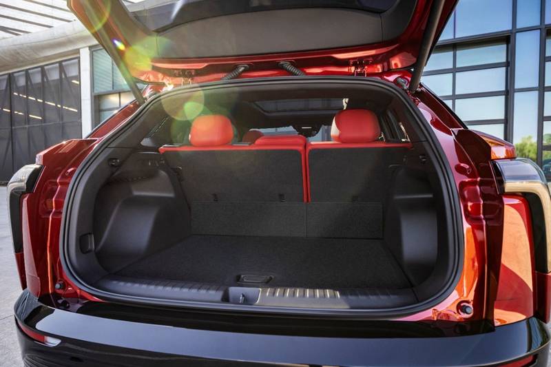 2024 chevrolet blazer ev trunk space