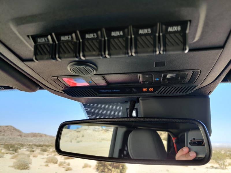 aux buttons