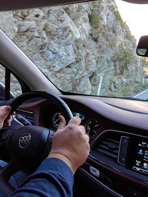 driving buick enclave avenir