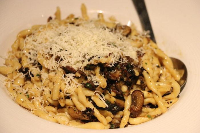 wild mushroom strozzapreti