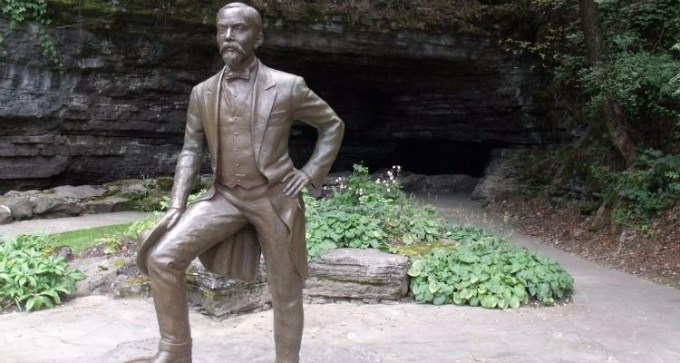 Jack Daniel's Statue