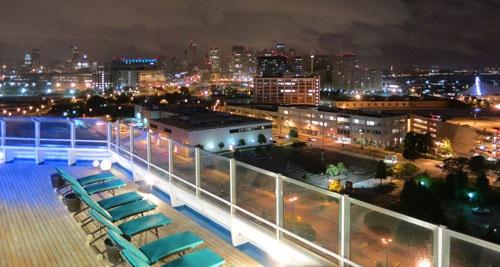 serenity-deck-boston-night