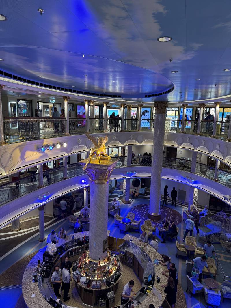 carnival venezia atrium