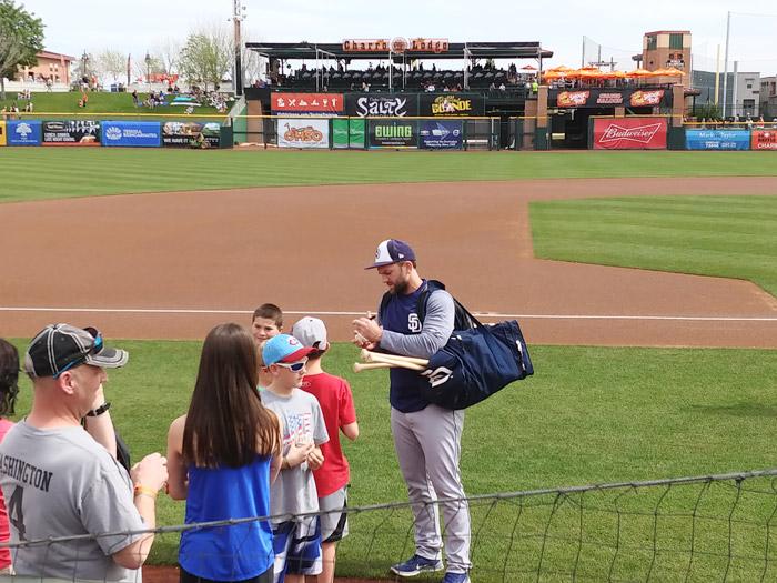padres baseball player signing ball at scottsdale stadium spring training 2018