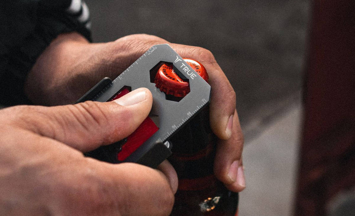 Christmas in July Gift Guide For Guys