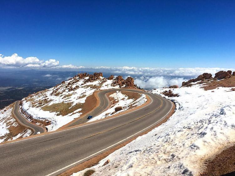 pikes peak road in winter