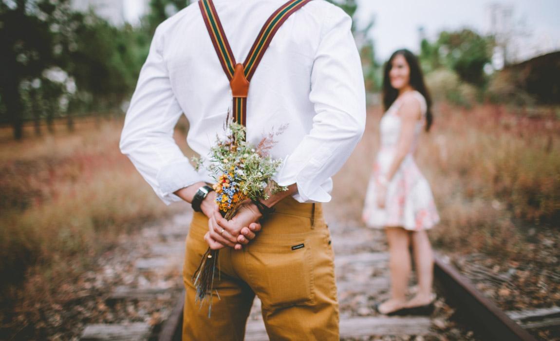 Gifting ideas for couples to show how much they love each other