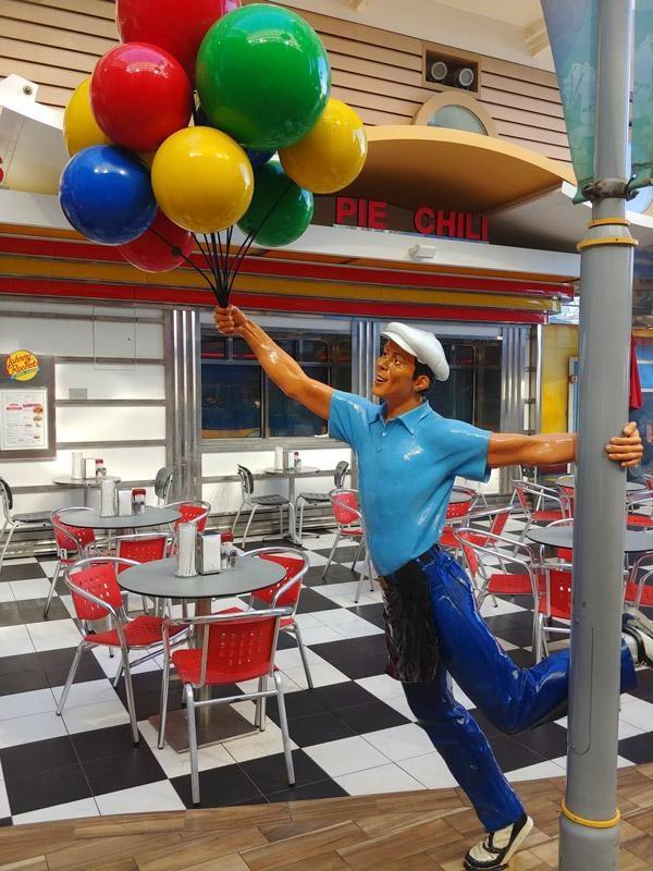 balloon man boardwalk oasis of the seas