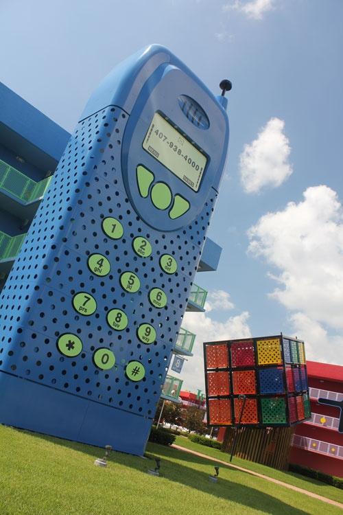 giant-nokia-phone
