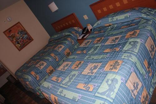 pop-century-beds