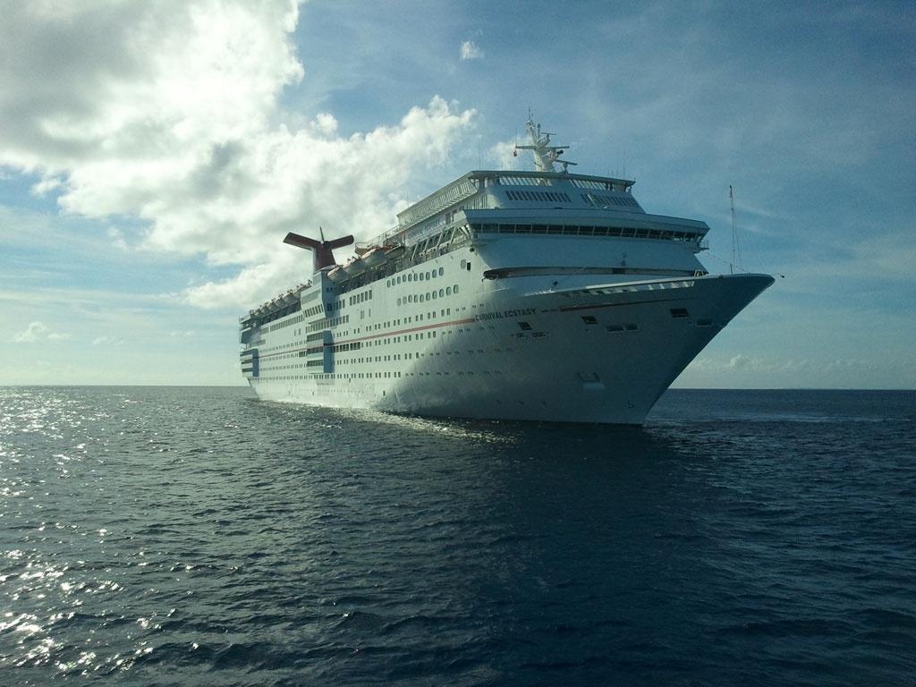 carnival-ecstasy-half-moon-cay