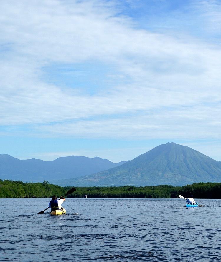 Kayaking in Puerto Barillas
