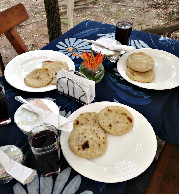 papusas in el salvador